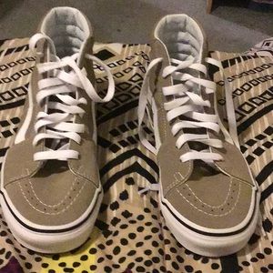 Vans shoes for women